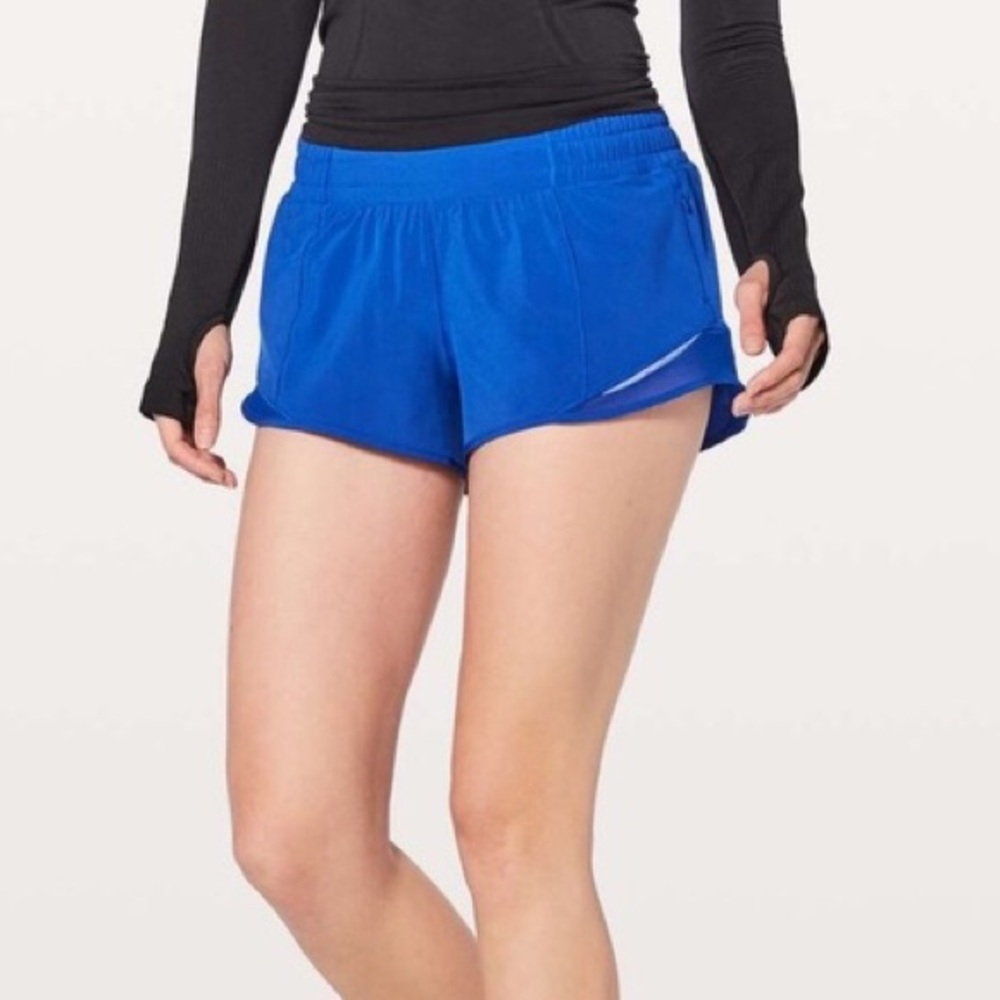 Lululemon Hotty Hot II 2.5” running shorts
